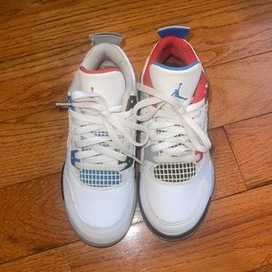 Jordan retro 4